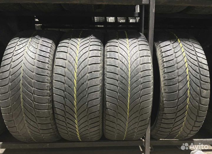 Goodyear UltraGrip Ice 2 235/55 R17 103R