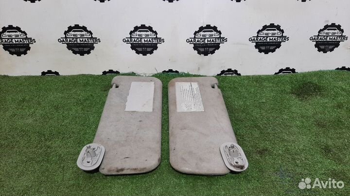 Козырёк солнцезащитный Pontiac Vibe