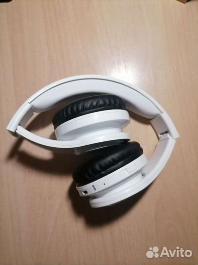 Беспроводные наушники BT-210