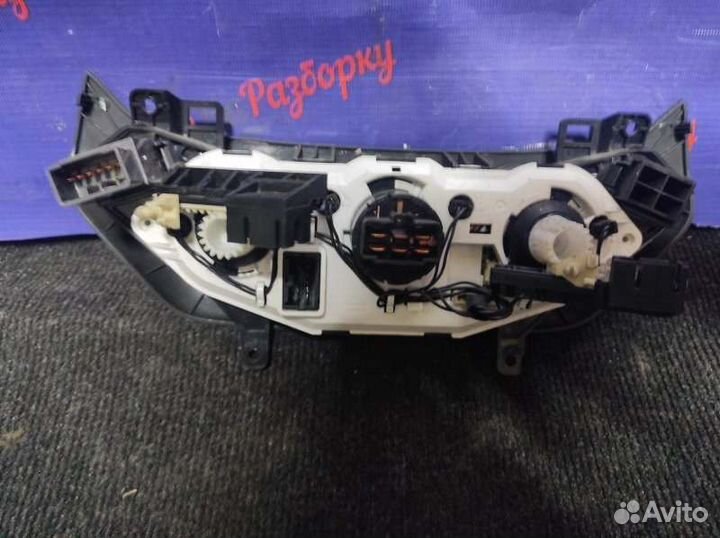 Блок управления печкой Chevrolet Aveo 1.4Л 2010