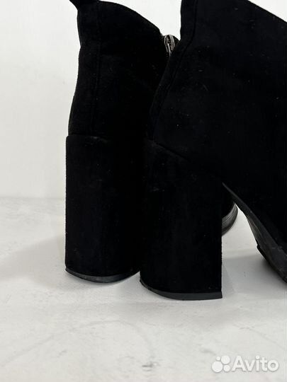 Ботинки замшевые женские 37