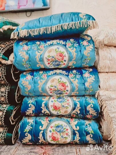 Узбекской курпача с подушкой