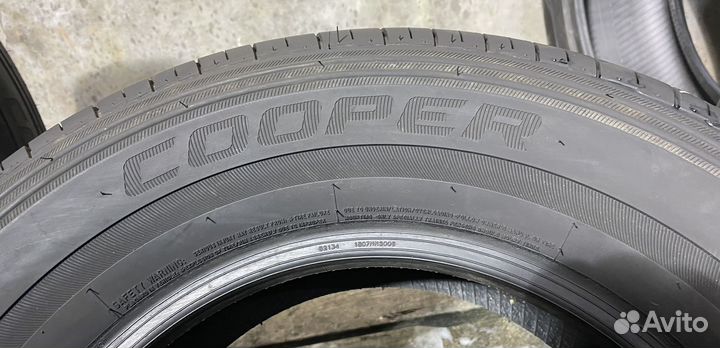 Cooper Evolution Van 215/70 R15C