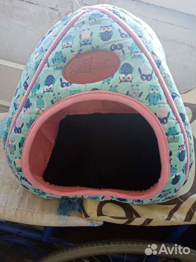 Рюкзак, сумки-переноски, домики, лежанка для кошек