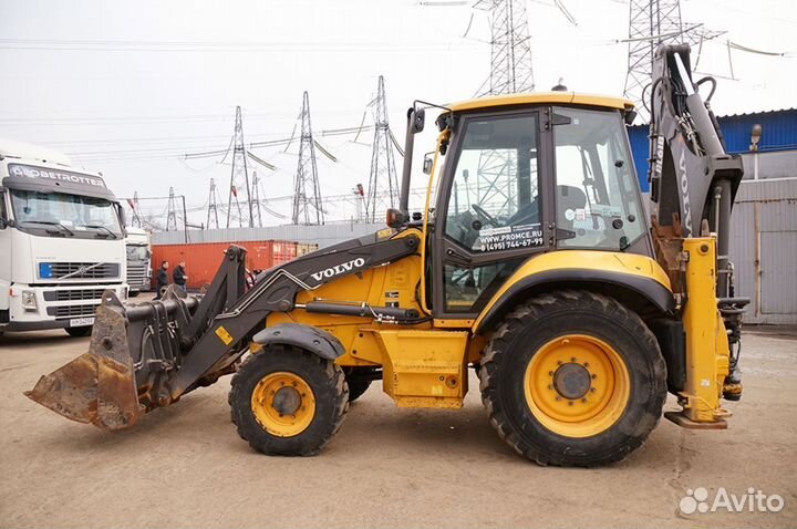 Стекло дверное верхнее левое на Volvo BL61 2003г