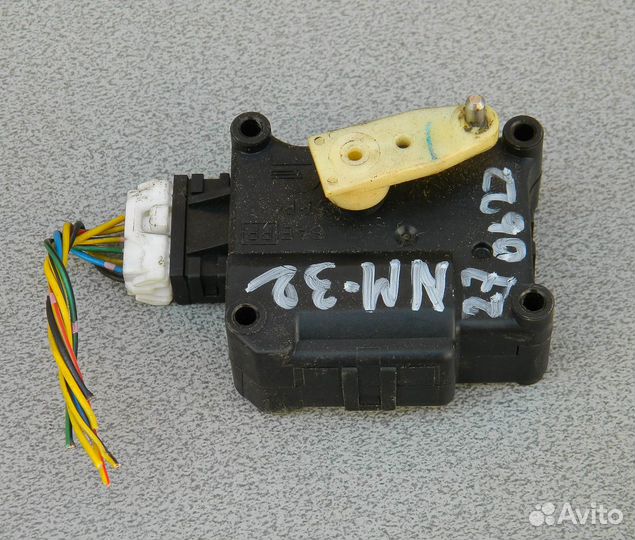 Моторчик заслонки печки Maxima A32