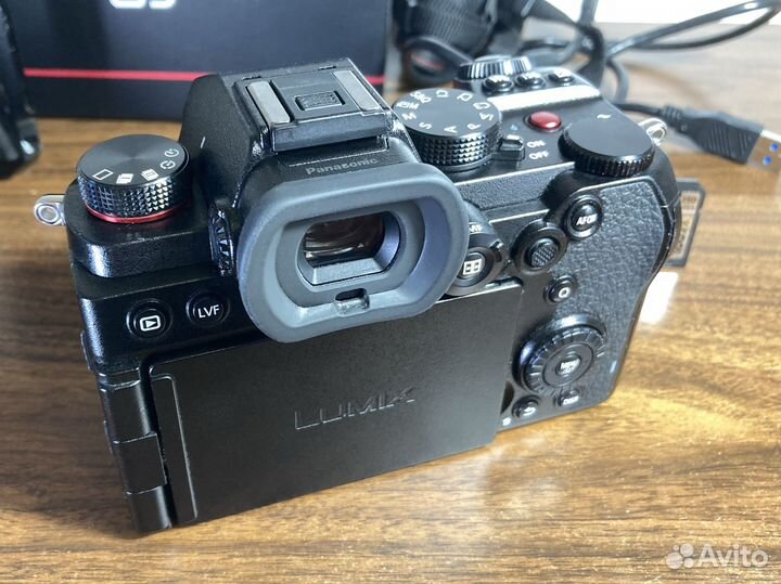 Lumix s5 Ростест + клетка + карты памяти + акумы