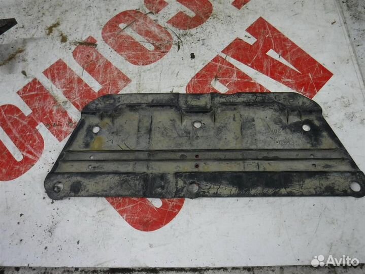 Пыльник двигателя Toyota Corolla (E150) 2006-2013