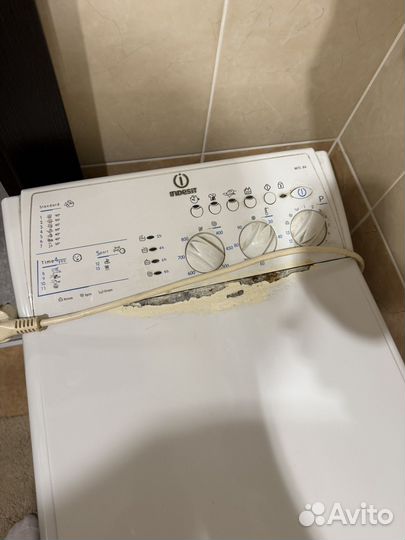 Стиральная машина с вертикальной загрузкой