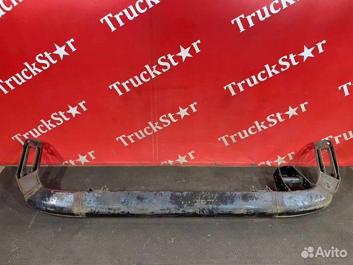 Усилитель переднего бампера