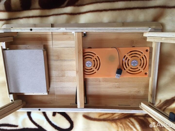 Подставка под ноутбук с охлаждением