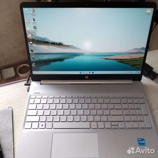 Ноутбук HP новенький i3-1125g4