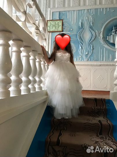 Нарядное платье