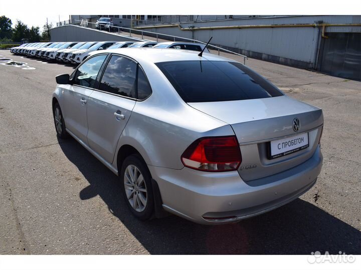 Volkswagen Polo 1.6 AT, 2015, 155 130 км