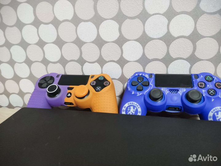 Sony playstation 4 PS4 pro 1tb с играми