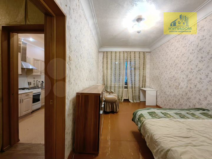 3-к. квартира, 70 м², 1/2 эт.