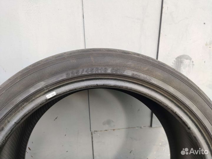 Yokohama BluEarth Ecos ES31 225/45 R18 95W