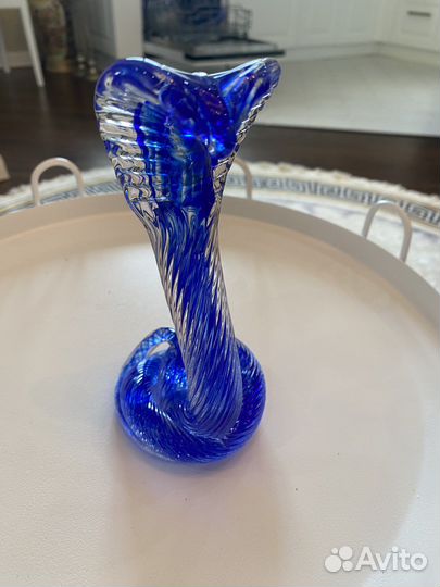 Стекоянная змея