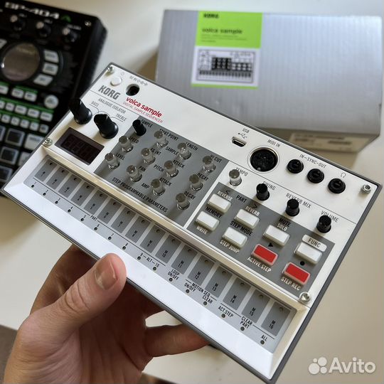 Семплер korg volca sample 2