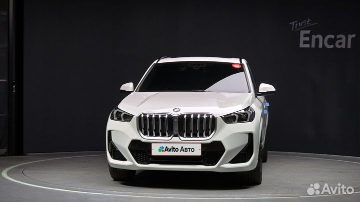 BMW X1 2.0 AMT, 2023, 25 300 км