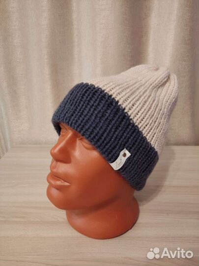 Вязаная шапка мужская