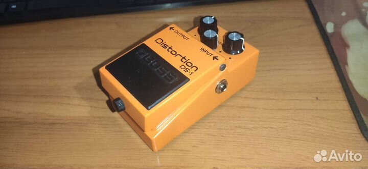 Педаль эффектов boss DS-1