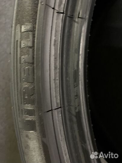 Pirelli P Zero 285/30 R21