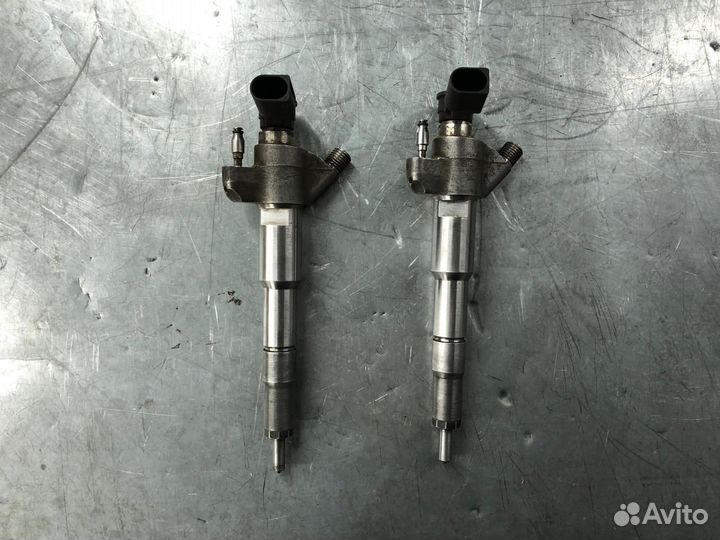 Форсунка топливная Renault 2.3 Dci 8201631838