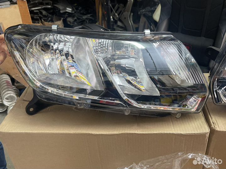 Блок фара LADA ларгус fl