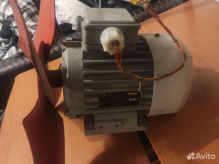 Вентилятор для вытяжки