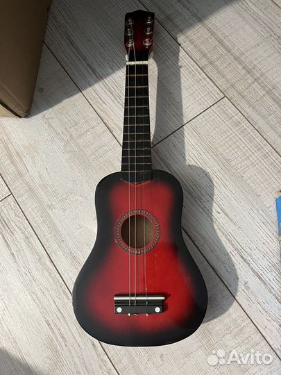 Детская гитара