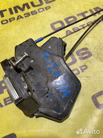 Замок задней левой двери Toyota Corolla E120