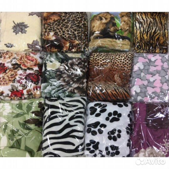 Пледы и покрывало