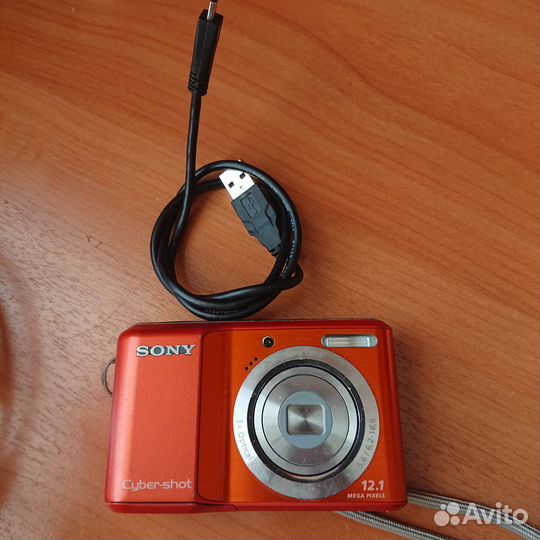 Цифровой фотоаппарат sony cyber Shot
