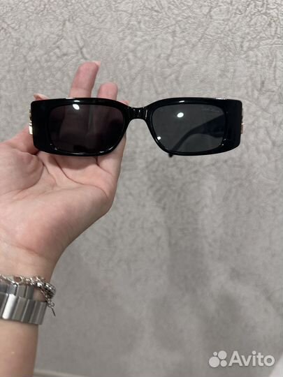 Солнцезащитные очки