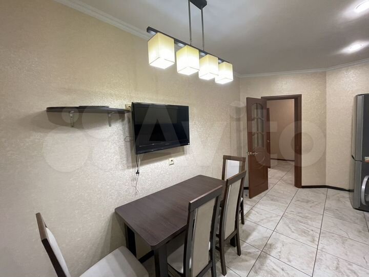 2-к. квартира, 60 м², 6/9 эт.