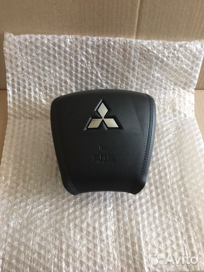 Новая подушка безопасности Mitsubishi