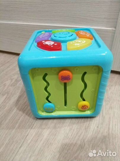 Интерактивный кубик музыкальный Baby go
