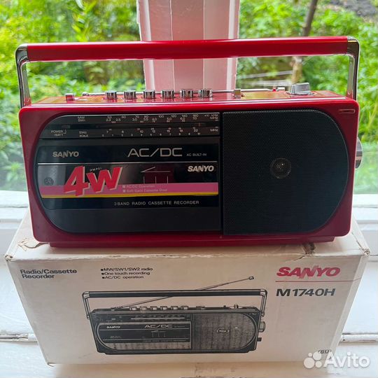 Магнитофон кассетный Sanyo