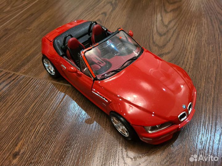 Машинки коллекционные 1:18