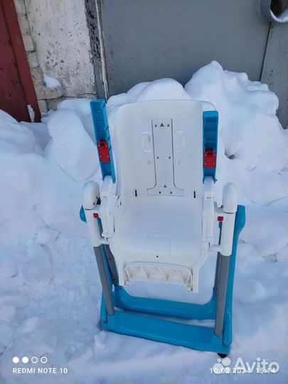 Продам стул для кормления, состояние среднее