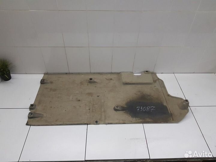 Защита днища заднея правая (Genesis G80 I)