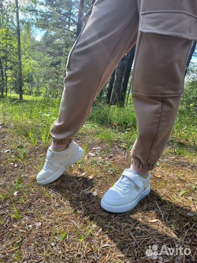 Кроссовки белые 34 размер новые