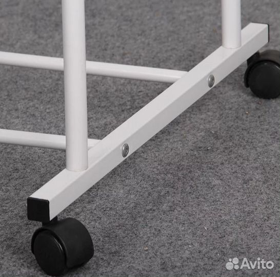 Вешалка для одежды новая