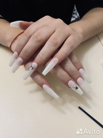 Наращивание ногтей