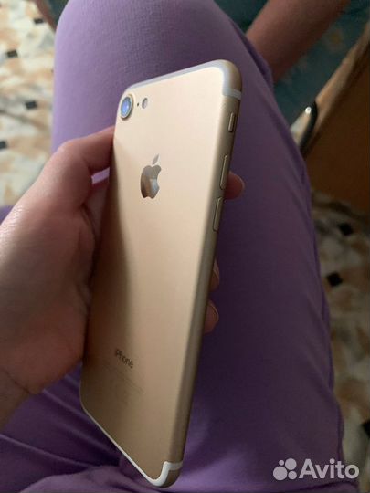 Телефон iPhone
