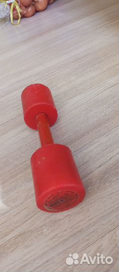 Стойка с гантелями, общий вес 20 кг