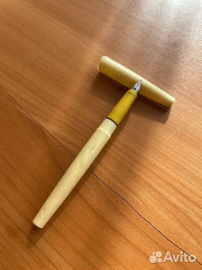 Перьевая ручка