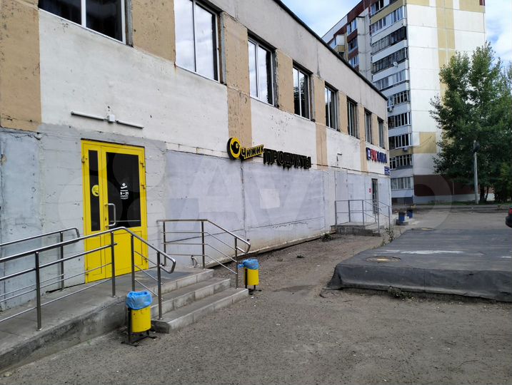 Отдельно стоящее здание с арендаторами, 547 м²