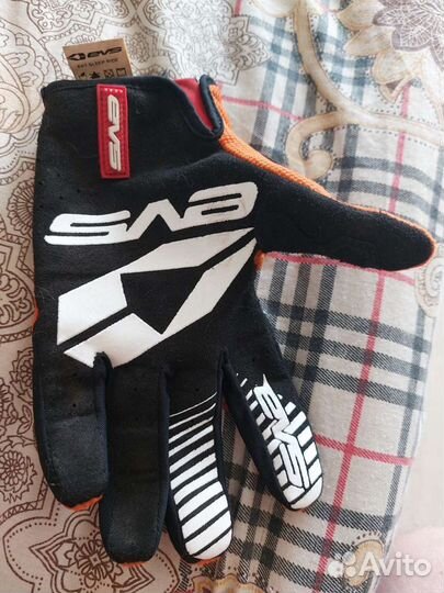 Кроссовые перчатки